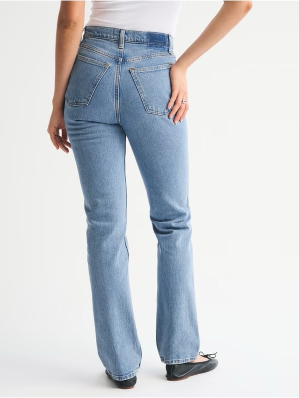 NWT Abercrombie & Fitch Ultra High Rise 90s Straight Jean